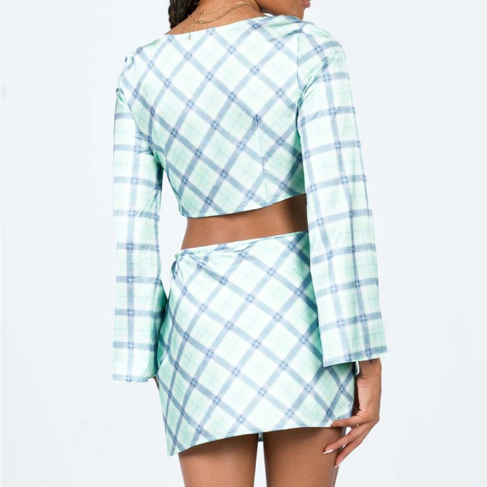 New Princess Polly Outfit. Long Sleeve Top/ Matching Mini Skirt Set Size 4 - Picture 2 of 6